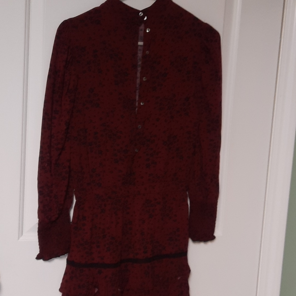 Dress - Picture 5 of 5